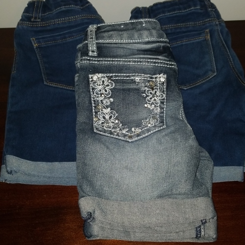 ❤3 pairs of girls bermuda shorts❤